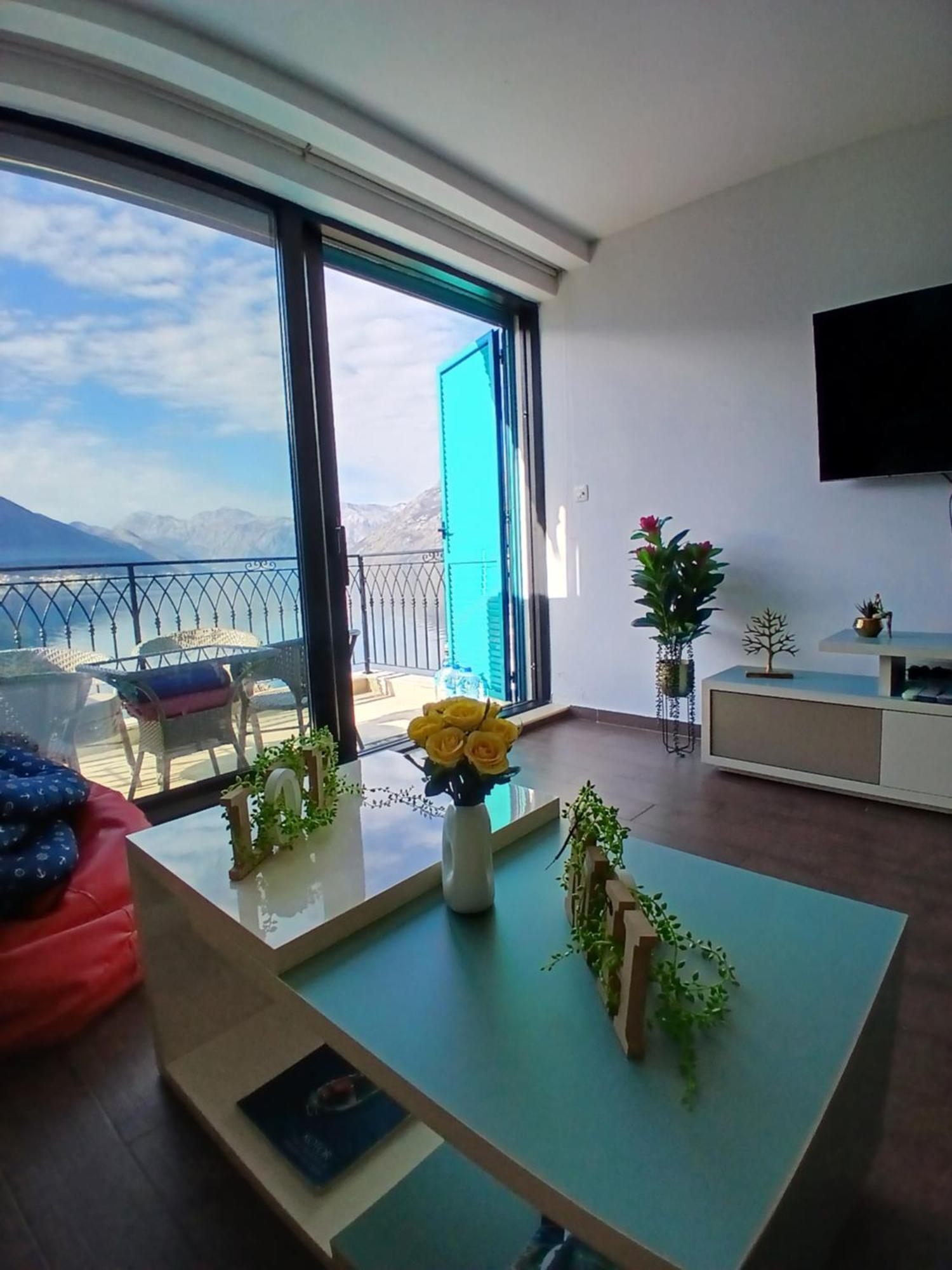 Apartment Funny Kotor Eksteriør bilde
